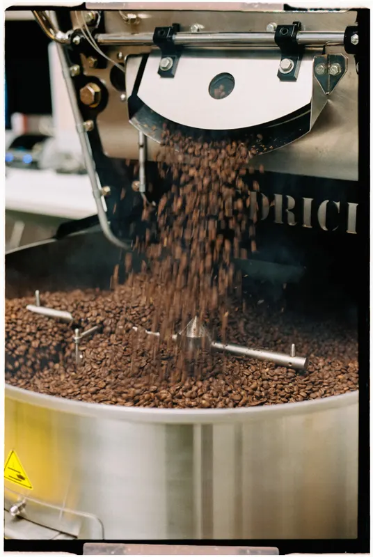 Hola Coffee x Mini · Madrid, 2022